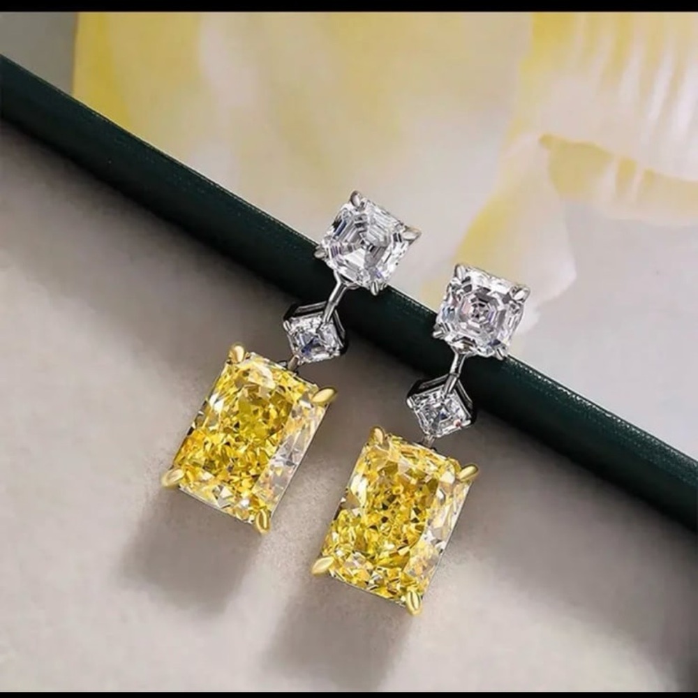 Gorgeous 2CT square cut topaz earrings with Swarovski elements